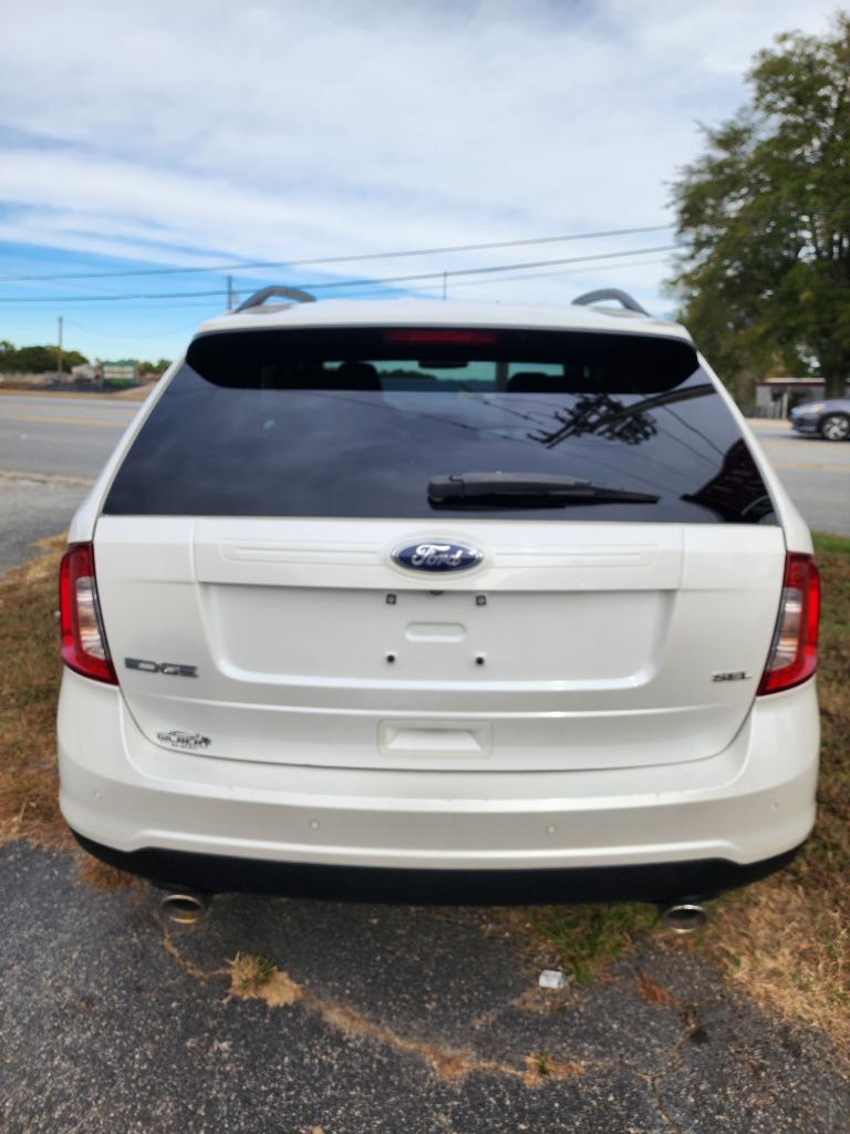 2014 Ford Edge - $10,495