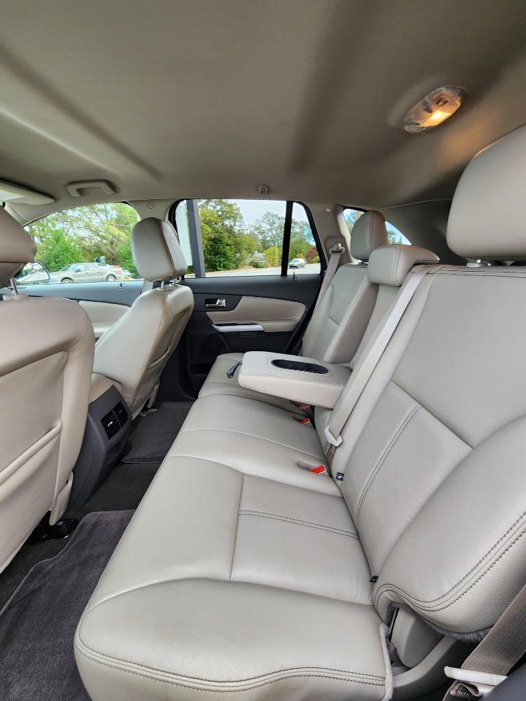 2014 Ford Edge - $10,495