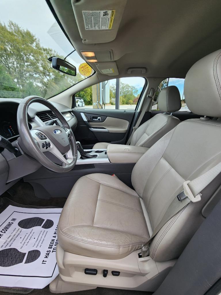 2014 Ford Edge - $10,495