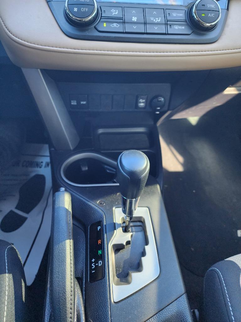 2017 Toyota RAV4 - $17,995