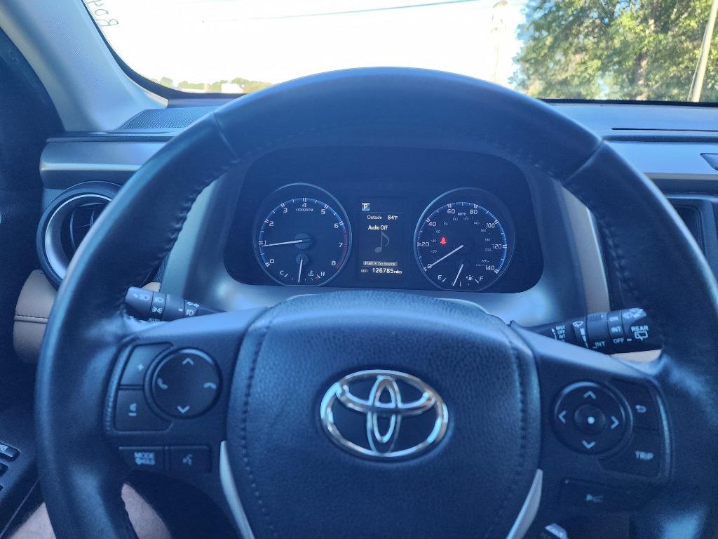 2017 Toyota RAV4 - $17,995