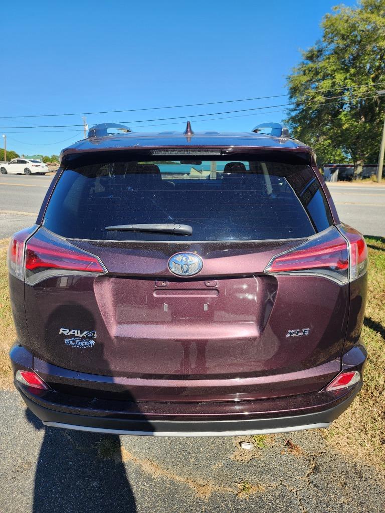 2017 Toyota RAV4 - $17,995
