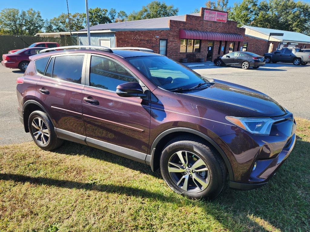 2017 Toyota RAV4 - $17,995