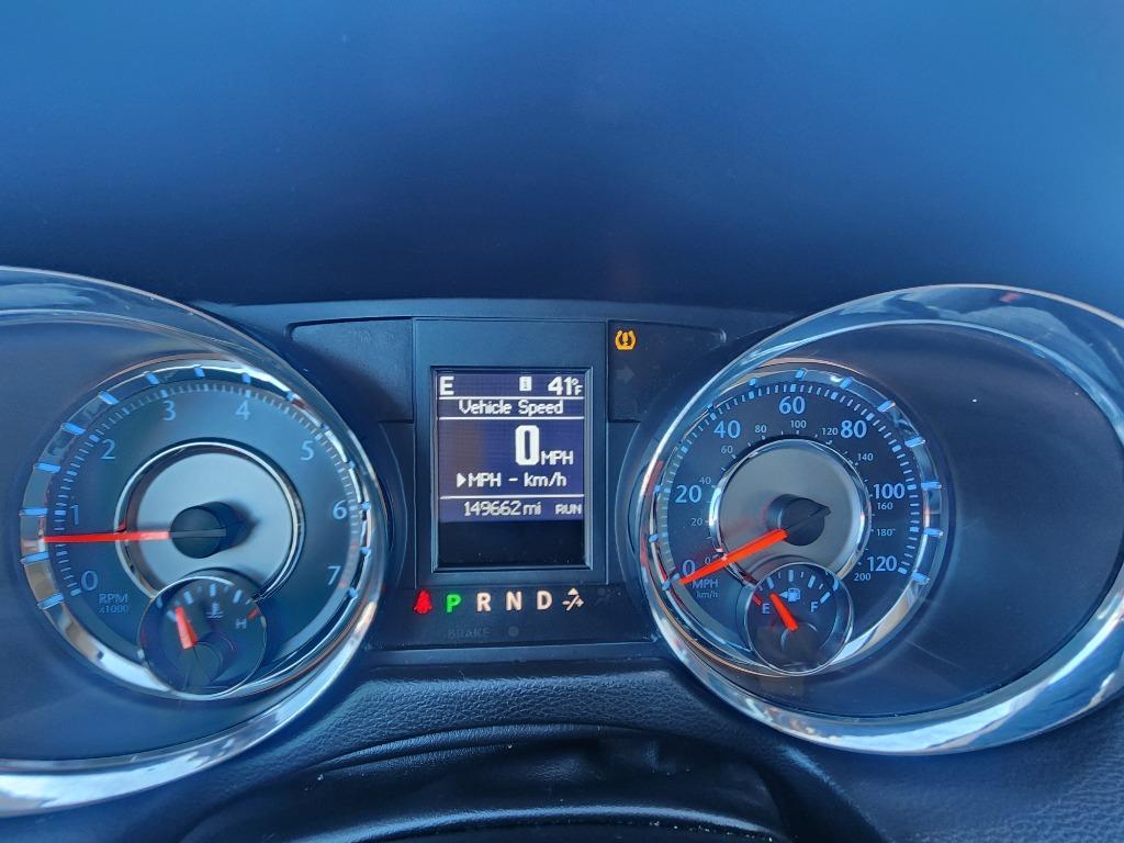 2013 Chrysler Town & Country - $10,495