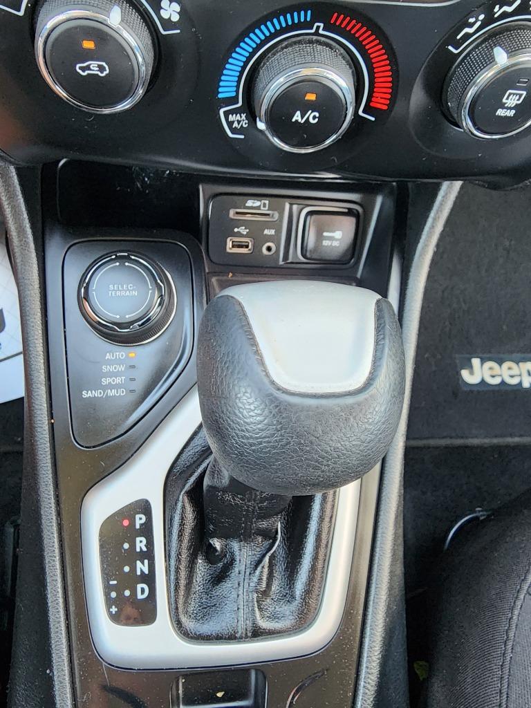 2014 Jeep Cherokee - $9,995