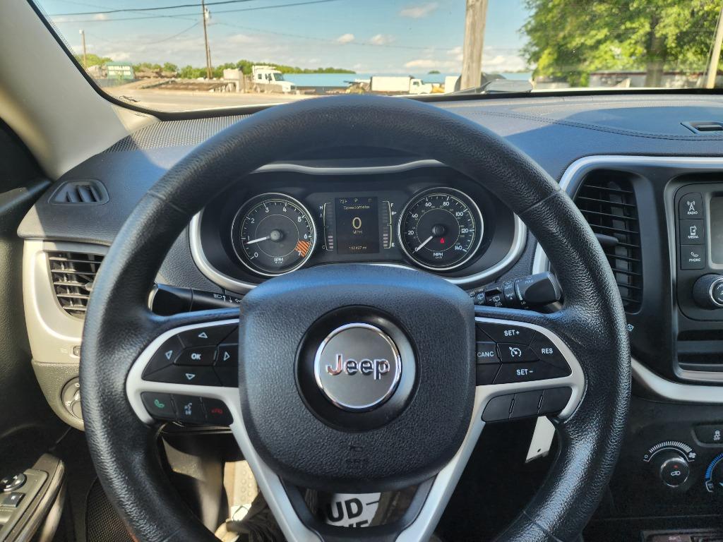 2014 Jeep Cherokee - $9,995