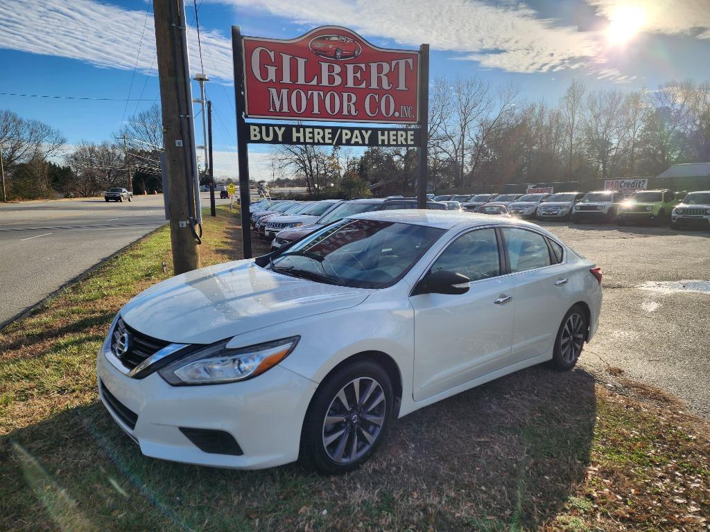 2016 Nissan Altima - $12,495