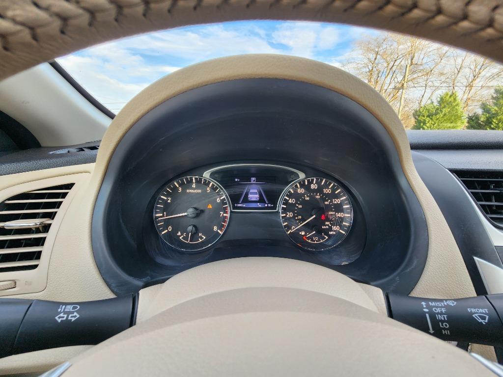 2016 Nissan Altima - $12,495