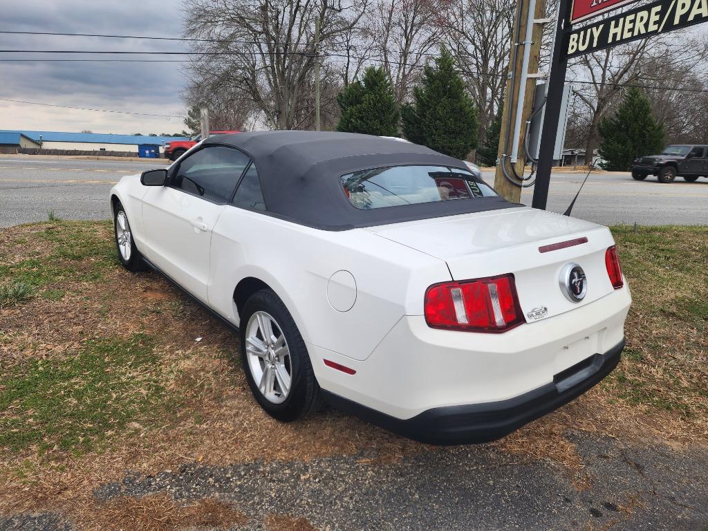 2010 Ford Mustang - $10,995