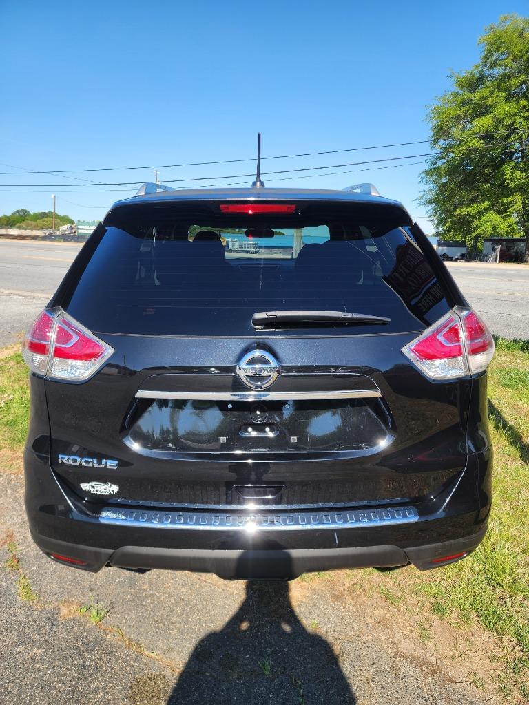 2016 Nissan Rogue - $10,995