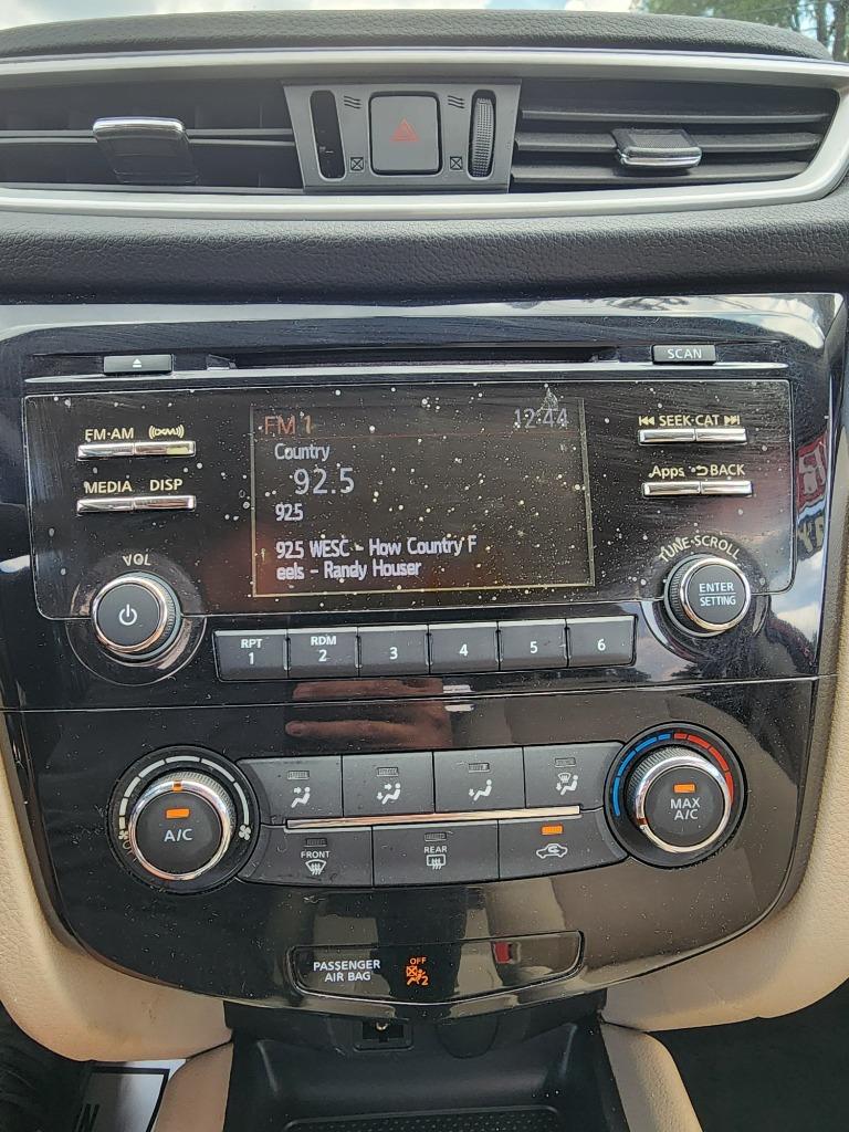 2016 Nissan Rogue - $9,995