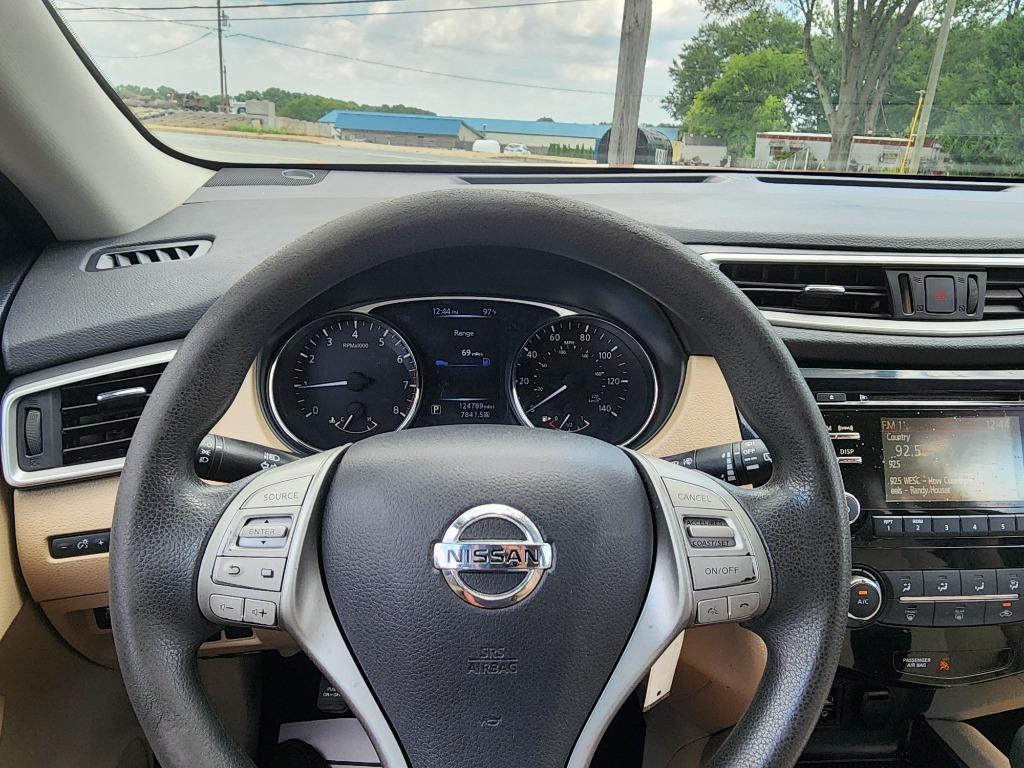 2016 Nissan Rogue - $9,995
