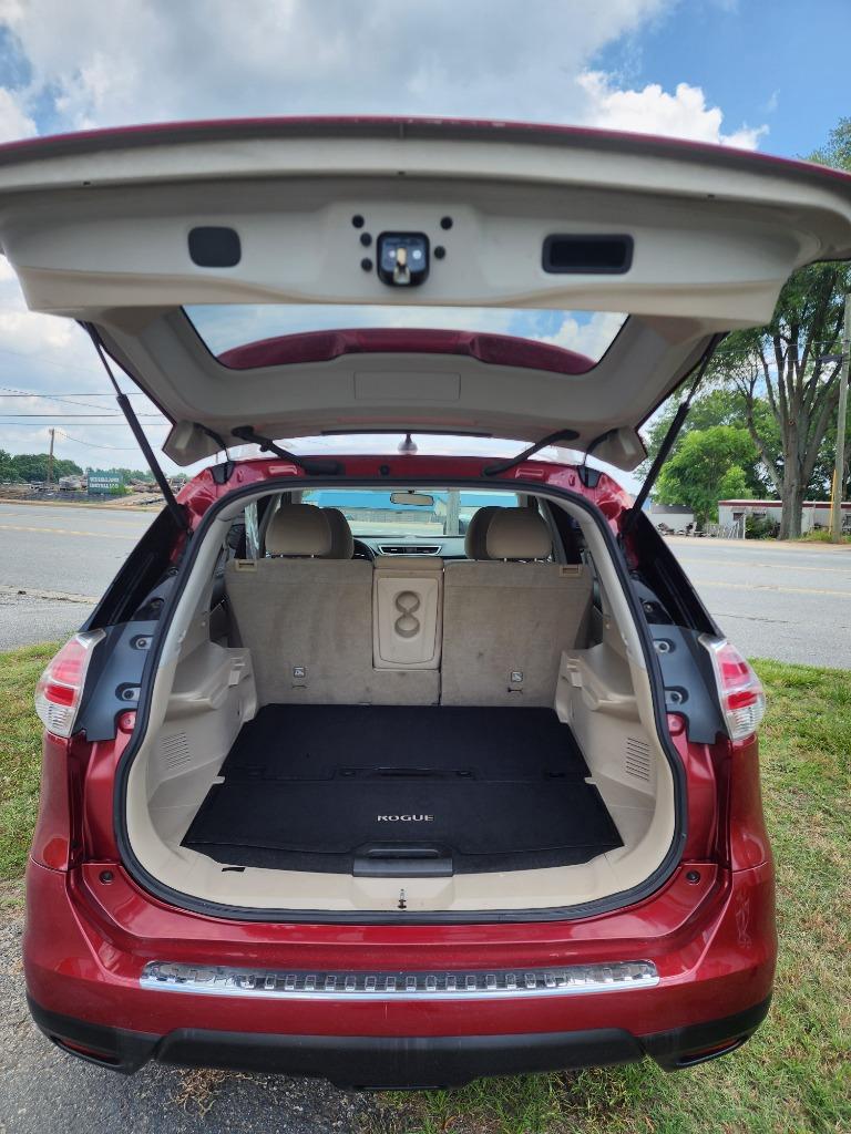 2016 Nissan Rogue - $9,995