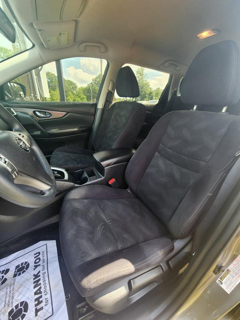 2016 Nissan Rogue - $9,995