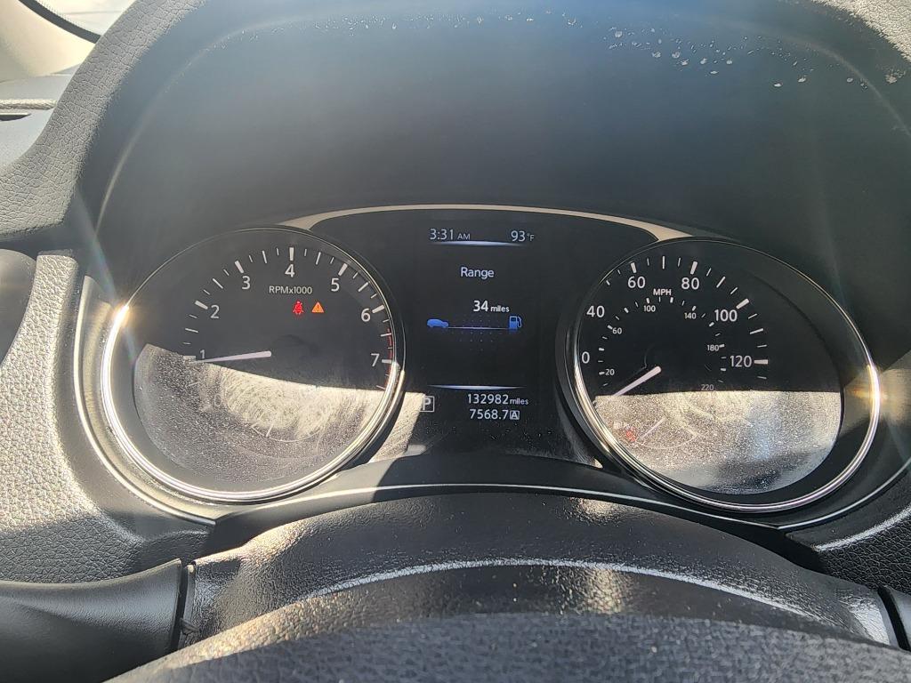 2016 Nissan Rogue - $9,995