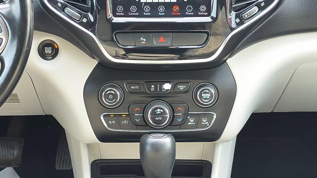 2019 Jeep Cherokee - $9,995