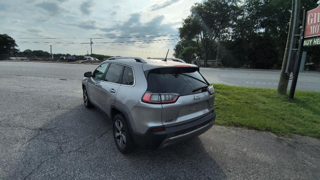 2019 Jeep Cherokee - $9,995