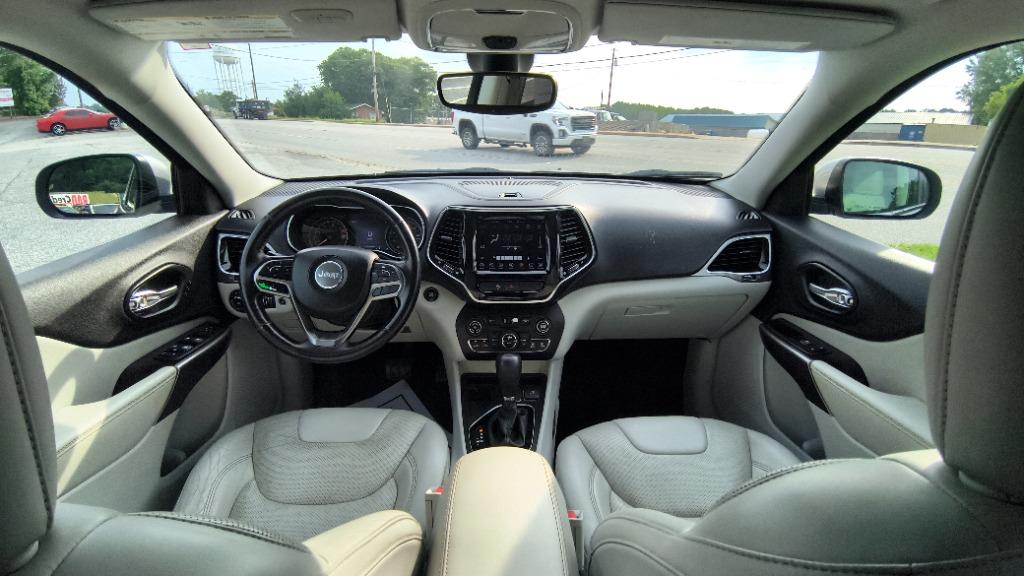 2019 Jeep Cherokee - $9,995