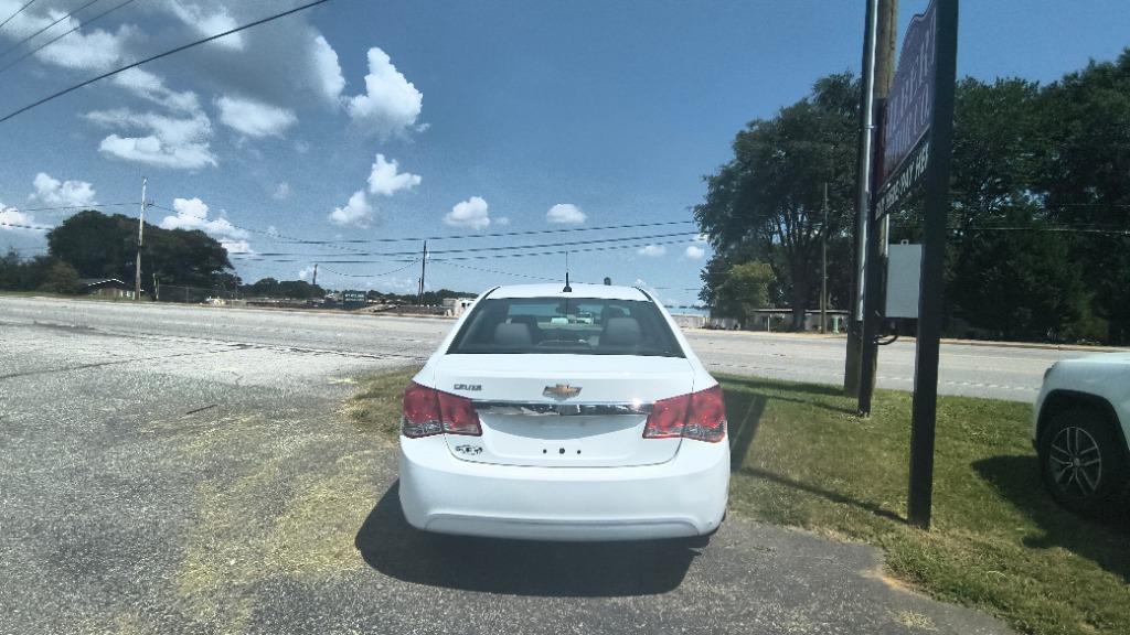 2014 Chevrolet Cruze - $7,495