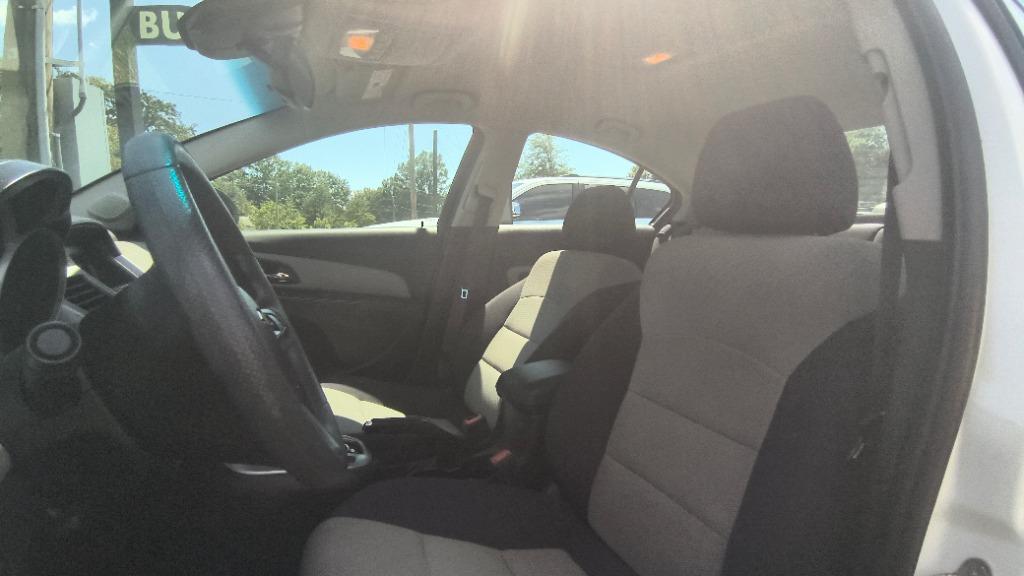 2014 Chevrolet Cruze - $7,495