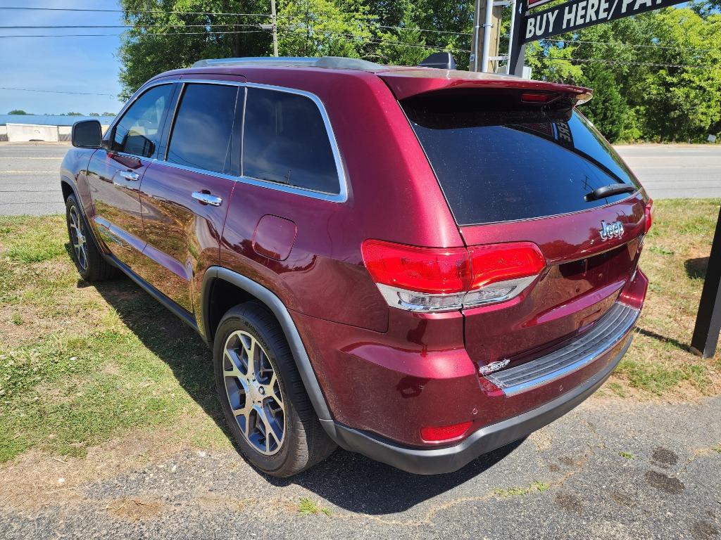 2019 Jeep Cherokee - $17,995