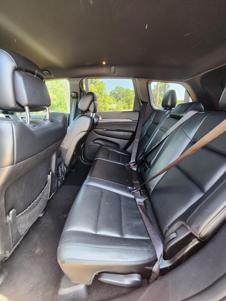 2019 Jeep Cherokee - $17,995