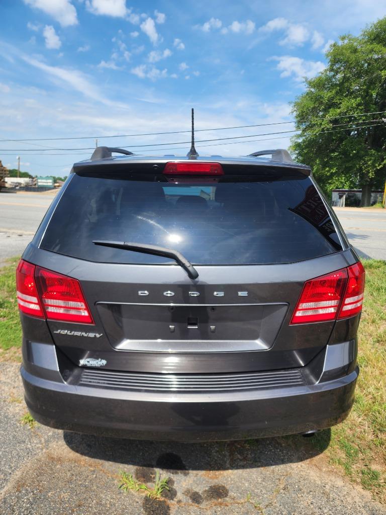 2018 Dodge Journey - $10,995