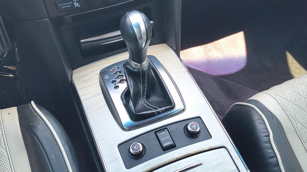 2017 INFINITI QX70 - $12,995