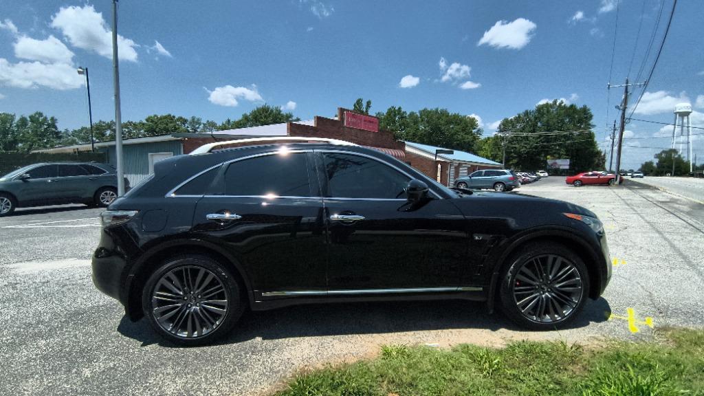 2017 INFINITI QX70 - $12,995