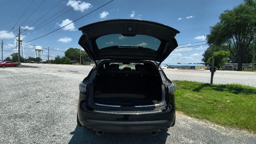2017 INFINITI QX70 - $12,995