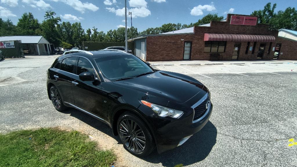 2017 INFINITI QX70 - $12,995
