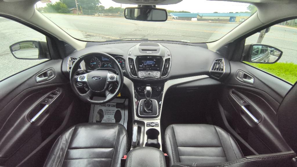 2013 Ford Escape - $9,995