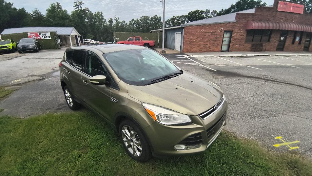 2013 Ford Escape - $9,995