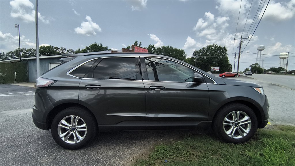 2017 Ford Edge - $11,995