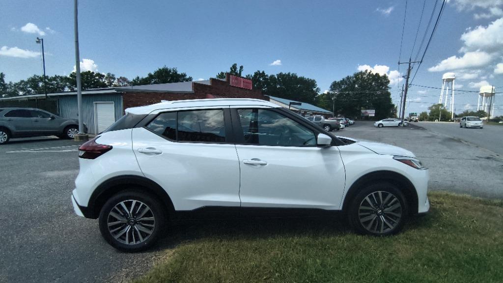 2021 Nissan Kicks - $14,995