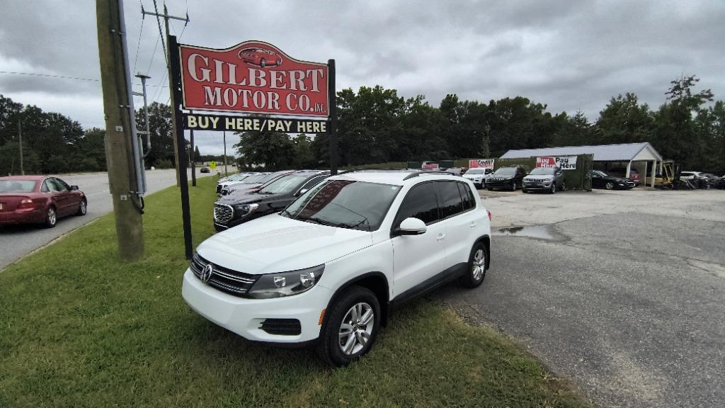 2017 Volkswagen Tiguan - $10,495