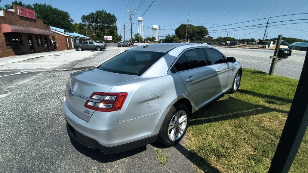2017 Ford Taurus - $13,495