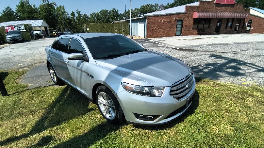 2017 Ford Taurus - $13,495
