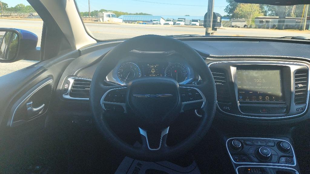 2016 Chrysler 200