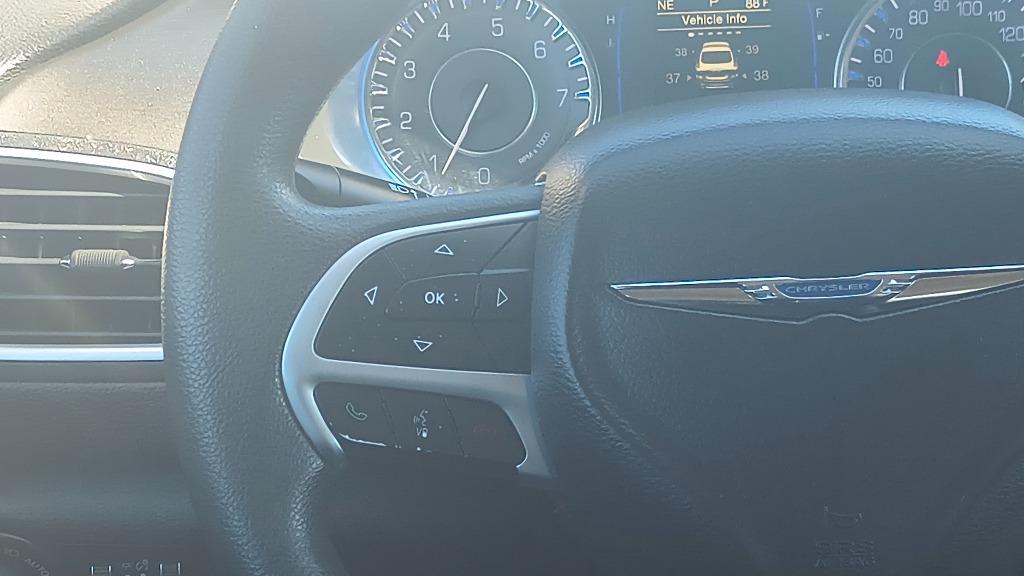 2016 Chrysler 200