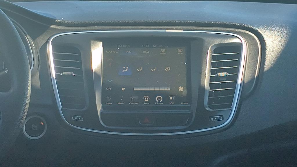 2016 Chrysler 200