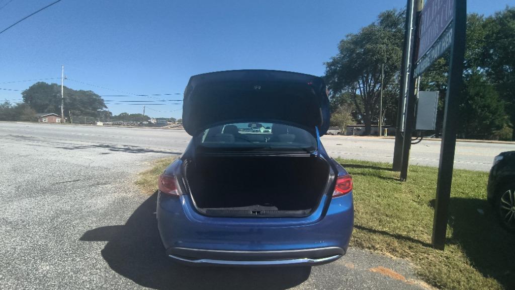 2016 Chrysler 200
