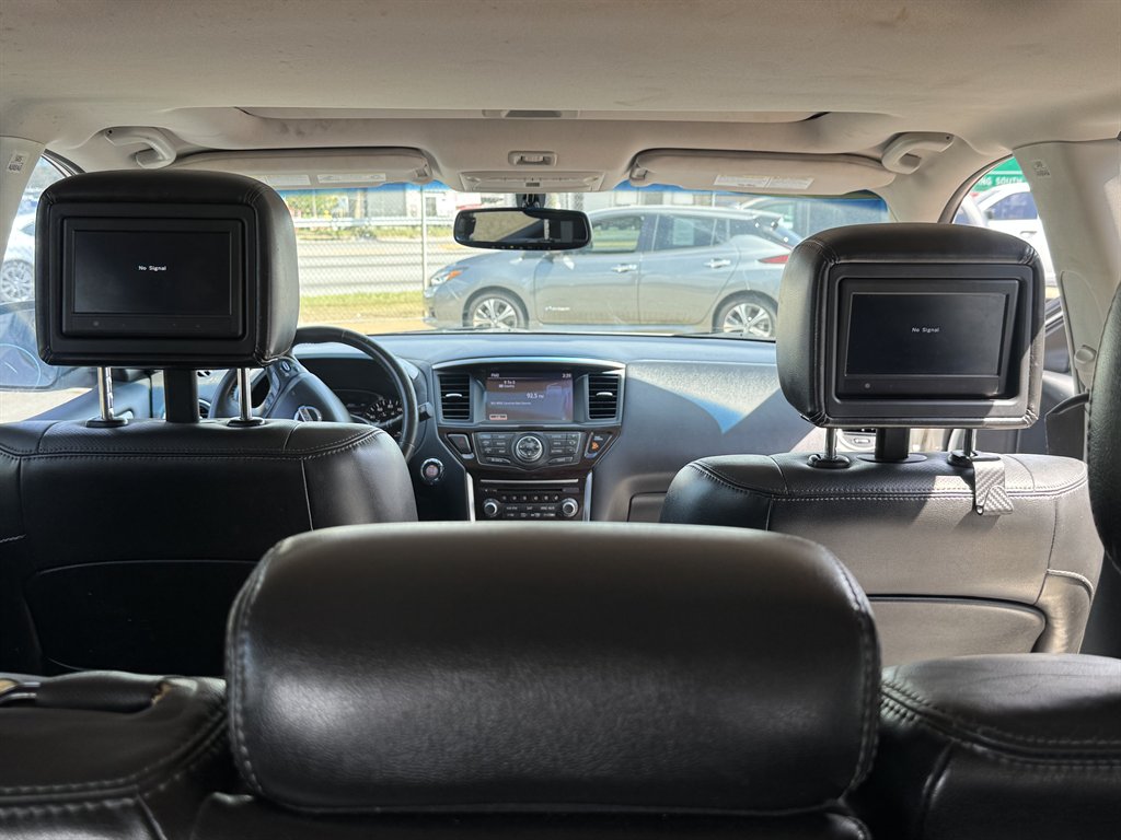 2014 Nissan Pathfinder - $12,995