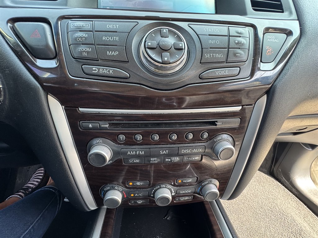 2014 Nissan Pathfinder - $12,995