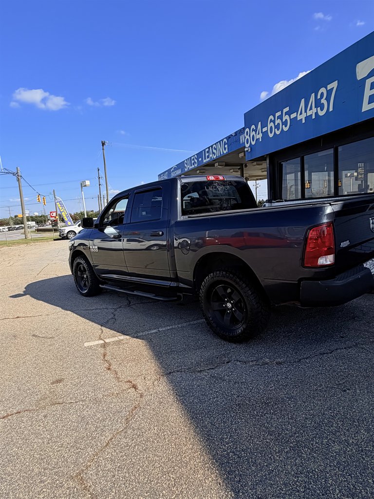 2016 Ram 1500 - $18,500