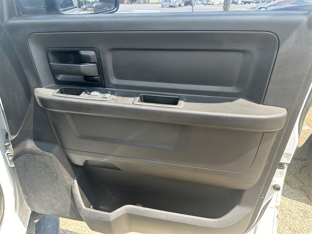 2019 RAM 1500 DS Tradesman photo