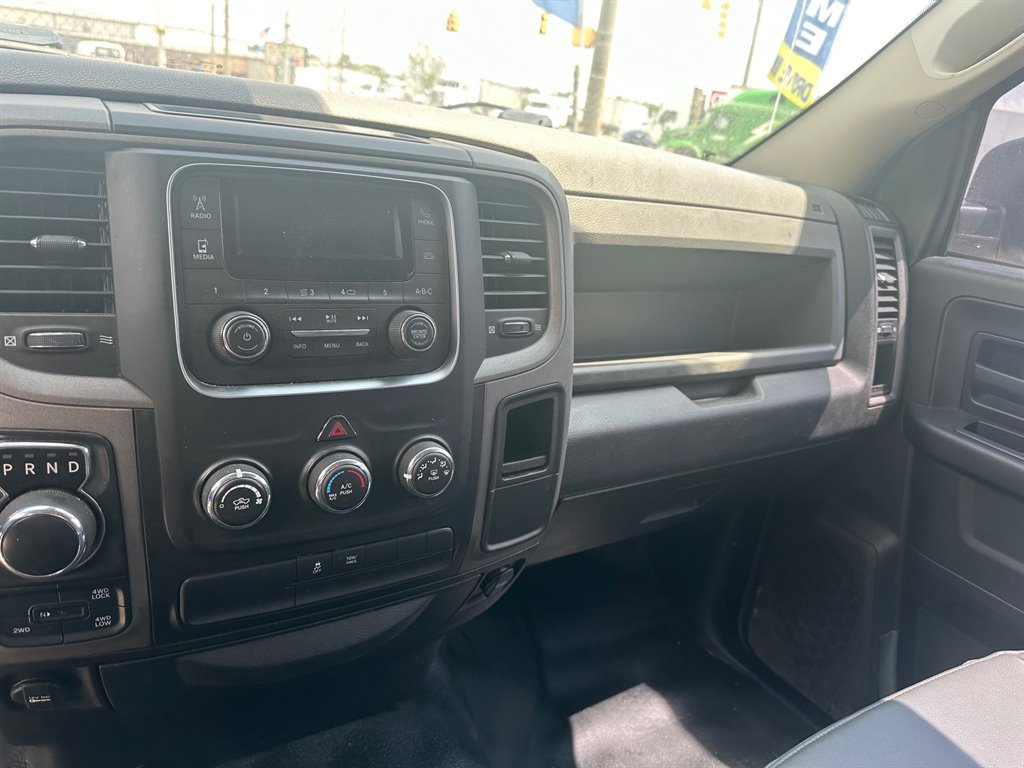 2019 RAM 1500 DS Tradesman photo