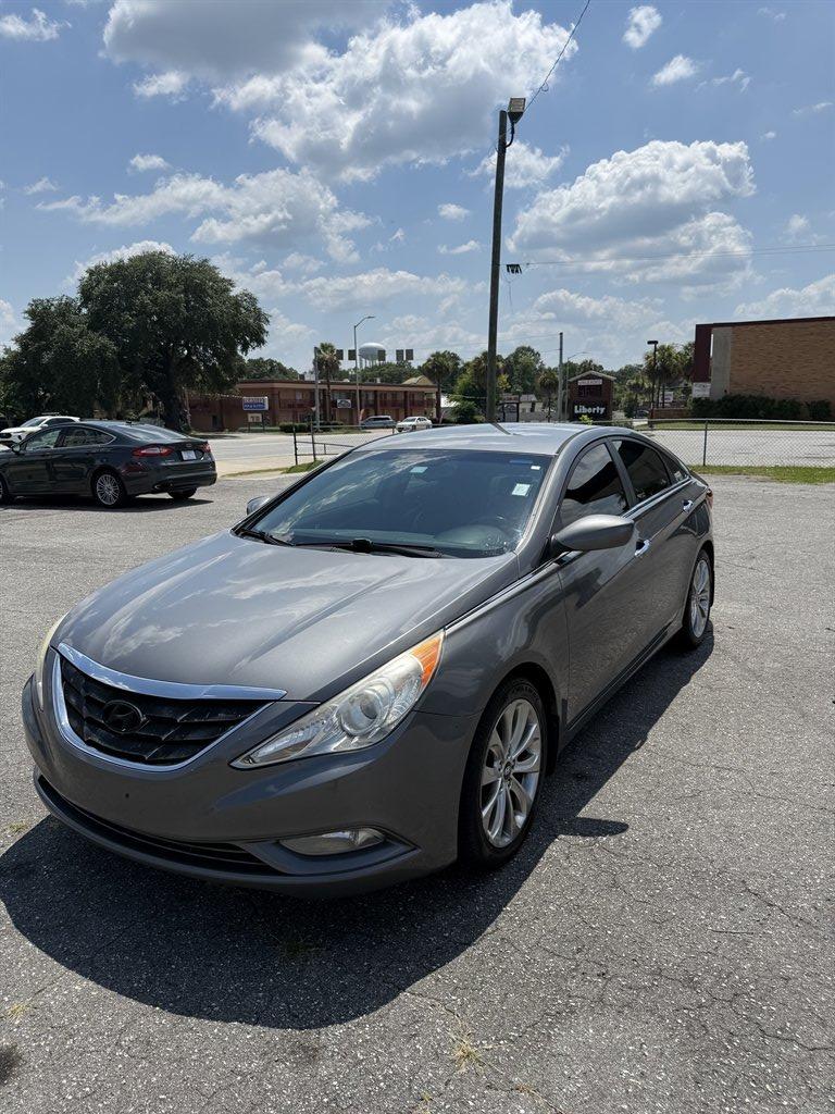 2013 Hyundai Sonata - $4,799