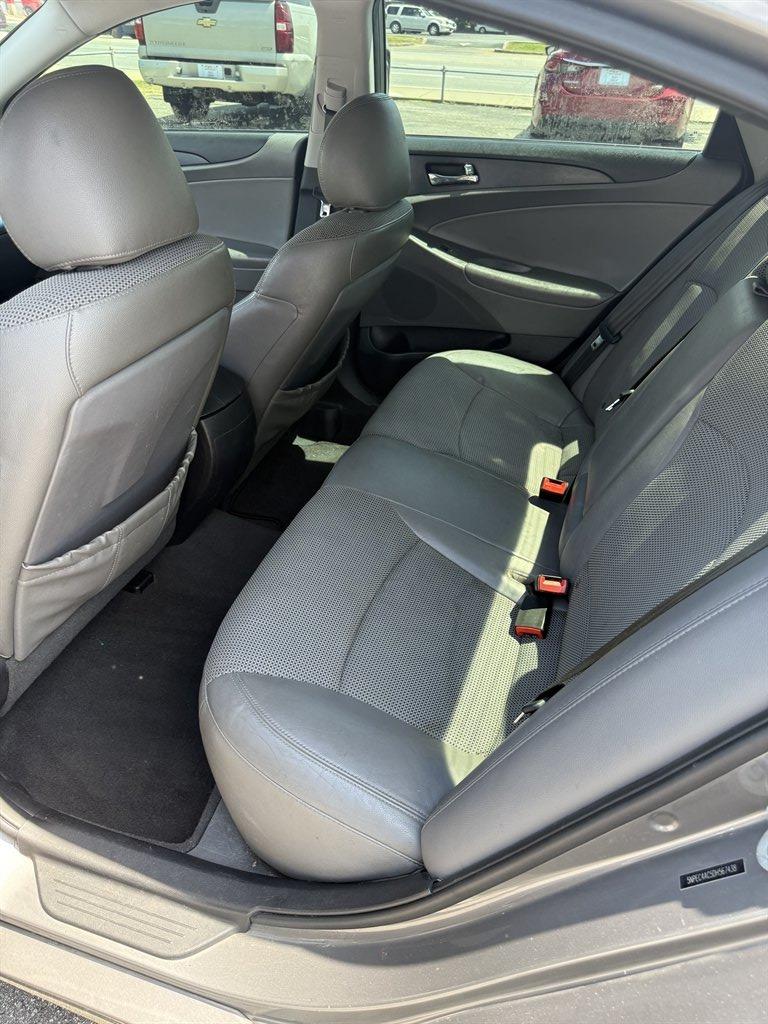 2013 Hyundai Sonata - $4,799