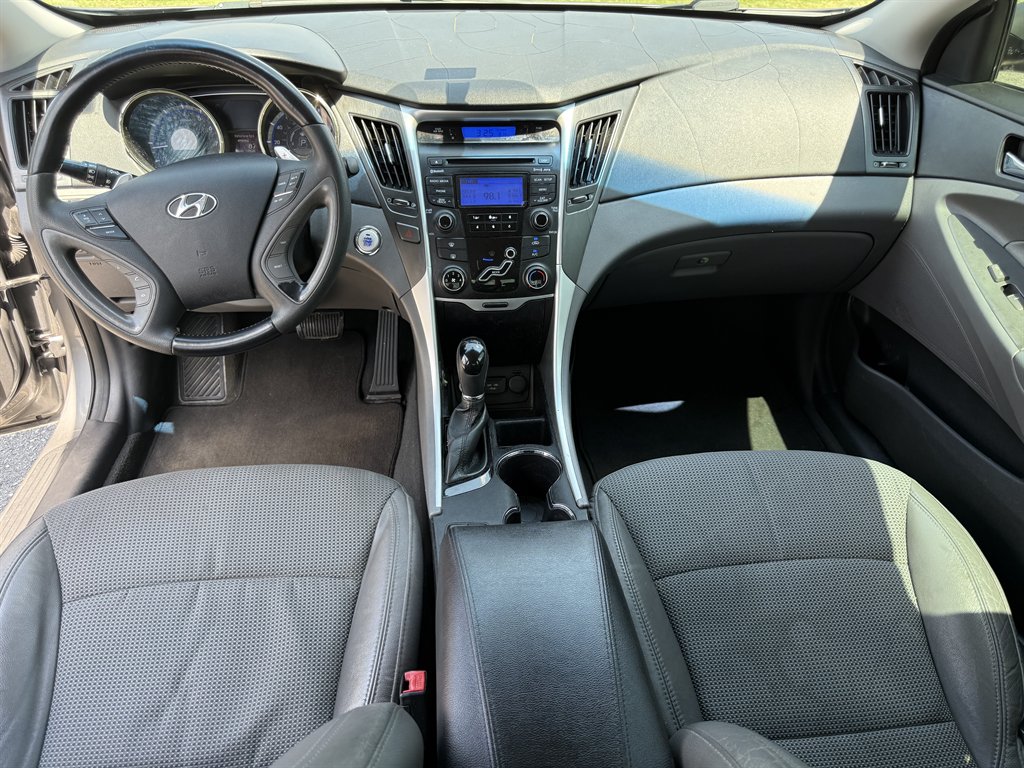 2013 Hyundai Sonata - $4,799